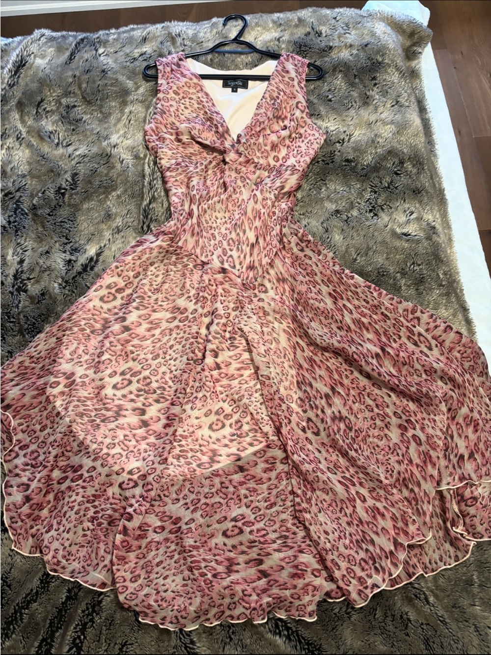 Sleeveless Vintage Pink Leopard Print V-Neck Dress